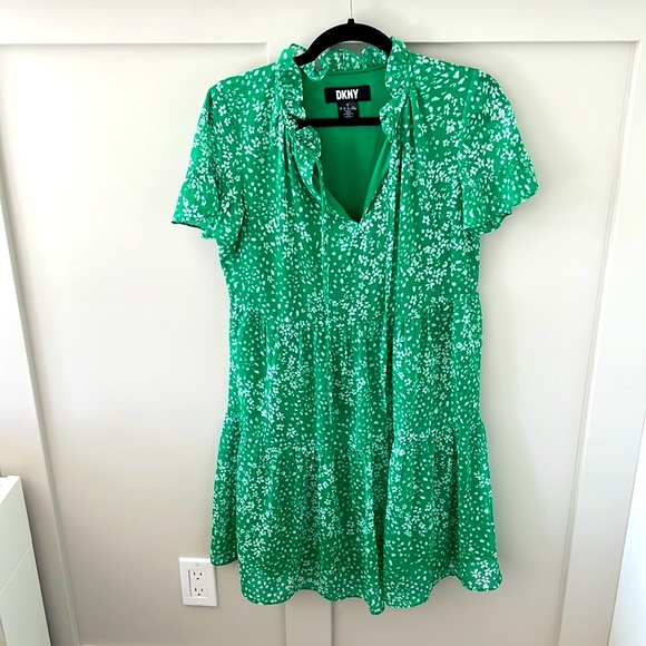 DKNY green dress size 4 - Picture 1 of 8